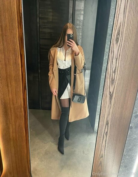 femdom facesitting onlyfans hot sexy pic