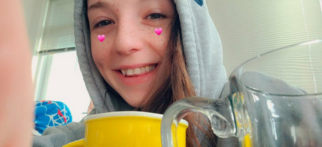 snoot naked model photo