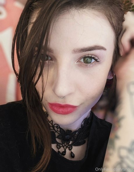 snoot naked pornstar pic