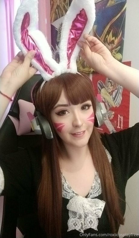 roxiicosplayfree hot actress gallery