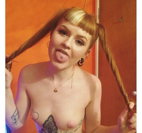 gamer onlyfans beautiful photos