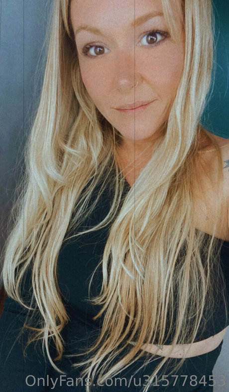 triple y model naked archive