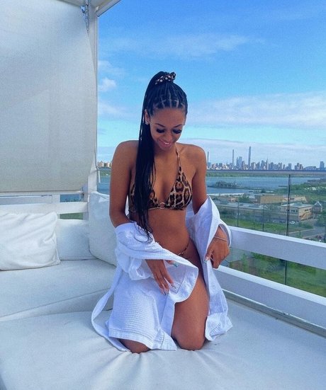 asian cheerleader onlyfans nice pics