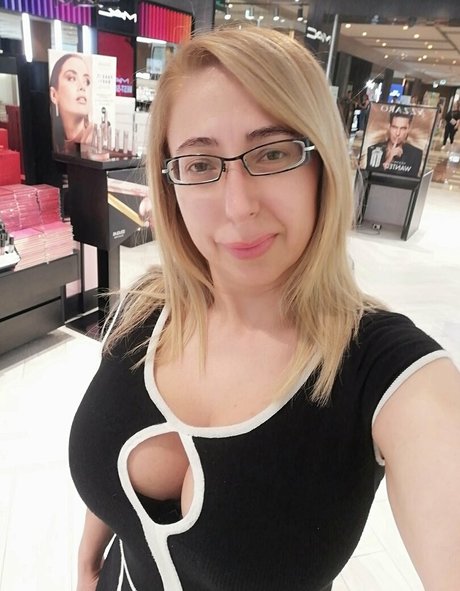 Aurica Velcota top star archive