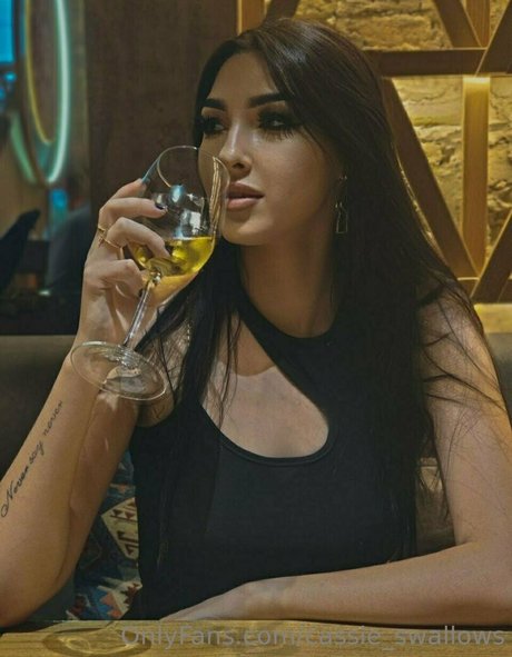 cassie swallows sexy pornstar pictures