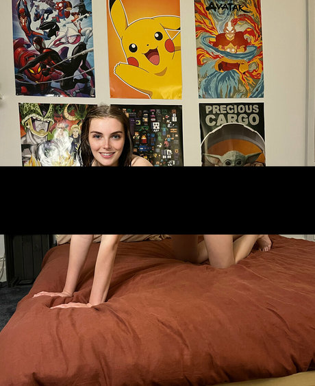 chicks with dicks onlyfans sexy naked img