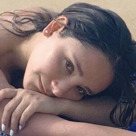 keniaduarte nudes star image