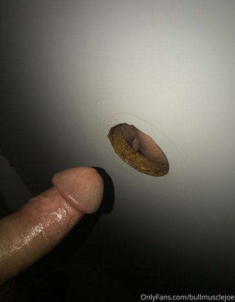 flat chested onlyfans perfect photo