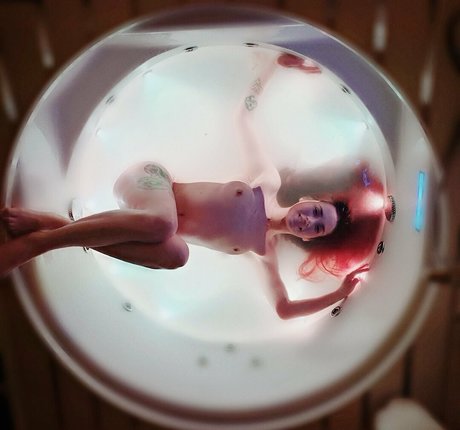 ammyredheadofficial model beautiful image