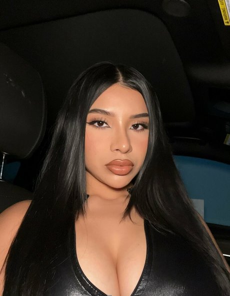 elsyguevara sexy actress gallery