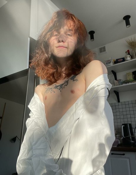 Mossy Barmales model nude img