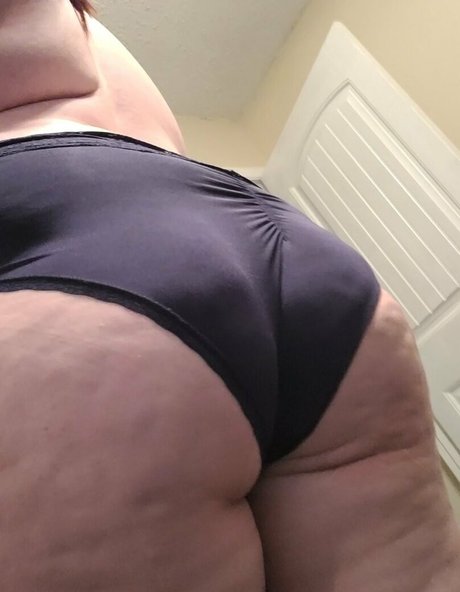 thictyphbbw nude pornstar picture