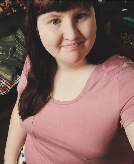 thictyphbbw nude actress galleries