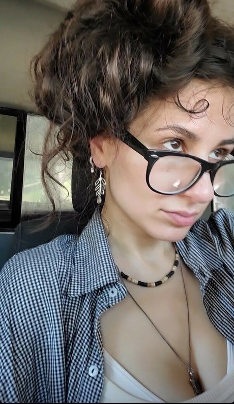 Zehava Glazier nude model photos