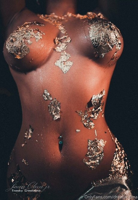 urfavlatiina beautiful model photos