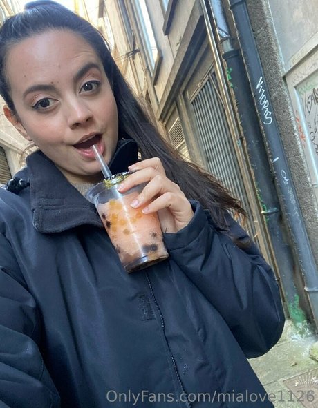 mialove1126 pornstar erotic photos