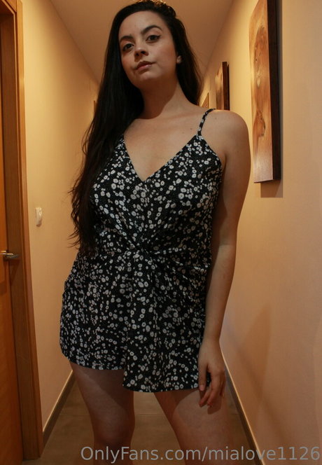 mialove1126 pornstar art img