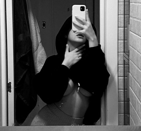 one onlyfans art porn pictures