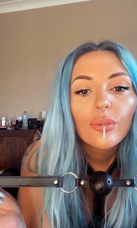 goddess alexaa naked pornstar img