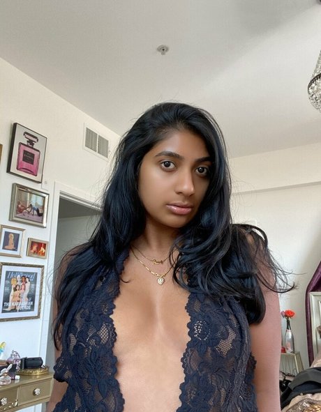 Savpillai erotic pornstar gallery
