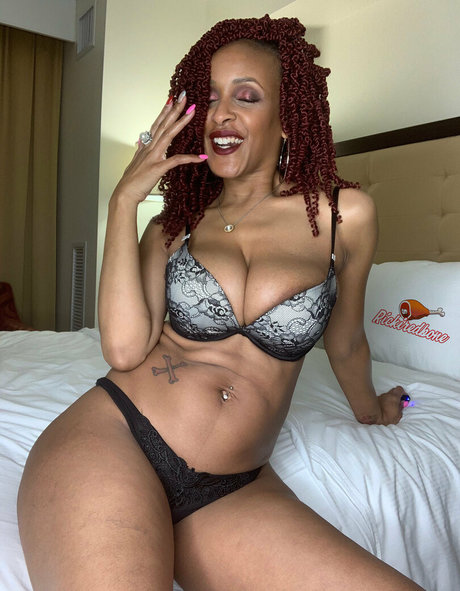 blonde milf big tits onlyfans art porn pictures