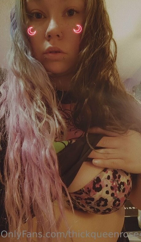 thickqueenrose420 star naked archive