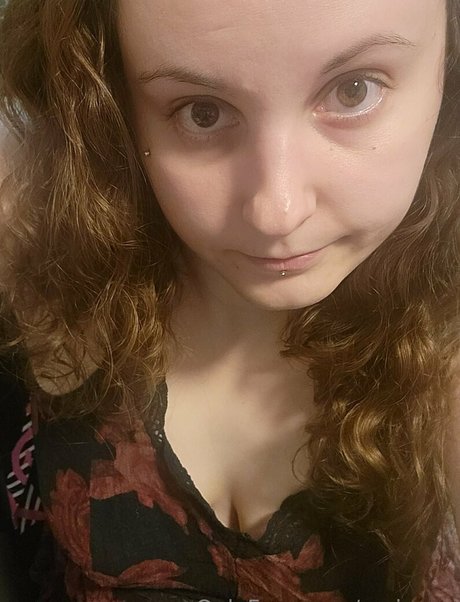 roxinova star nude galleries