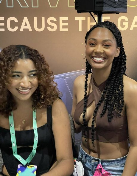 Ninjayla xxx pornstar image