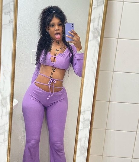 Sharondaduhdon erotic star galleries