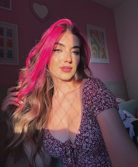 Ale Maze star pornographic pics