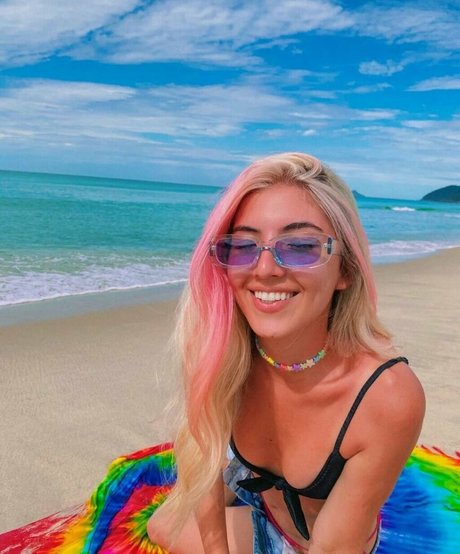 Ale Maze model nudes pictures