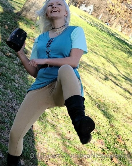 realprincesstiabeanie hot actress gallery