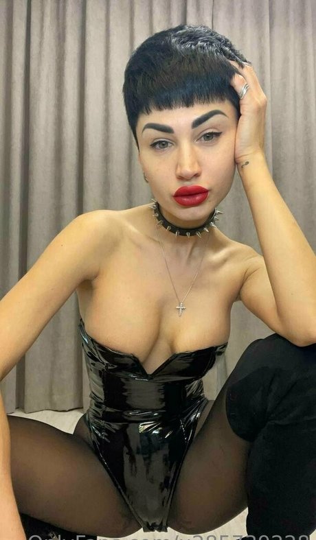 bad m0mmy nude star images