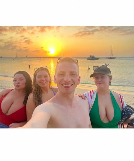 famous onlyfans hot pics