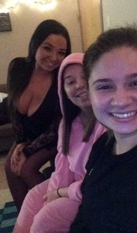 Jenn M model nice photos