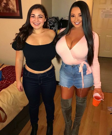 Jenn M beautiful actress galleries