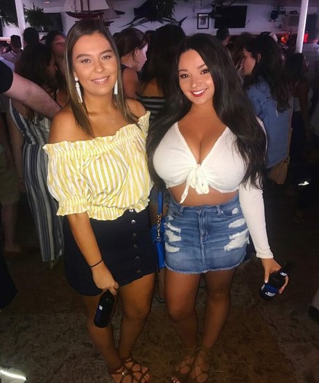 blowjob brunette onlyfans top galleries