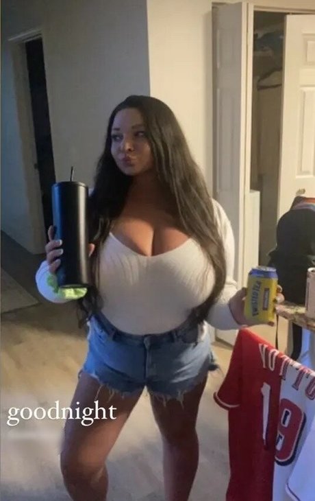 Jenn M hd actress photo