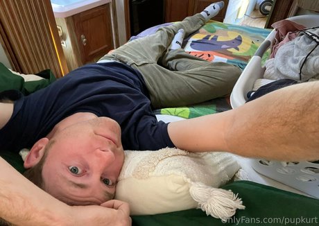 pupkurt sexy actress galleries