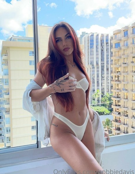 two onlyfans free naked pic