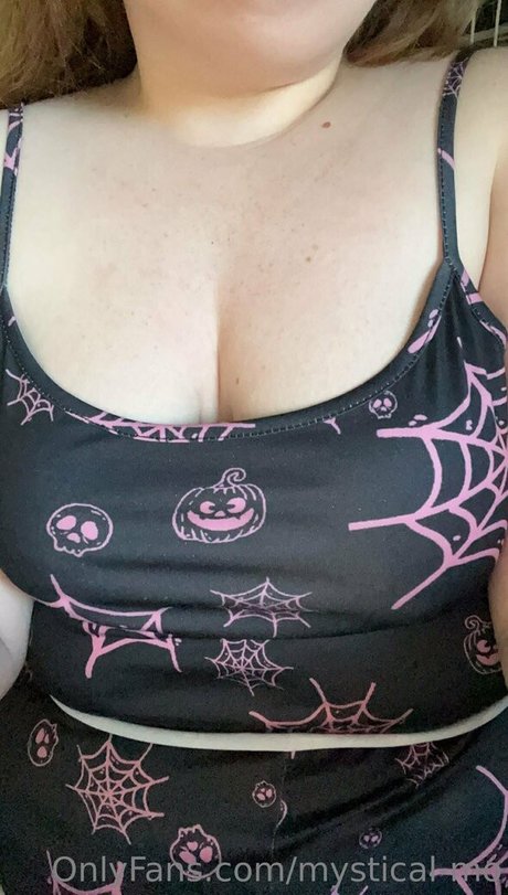 mystical mo hot model img