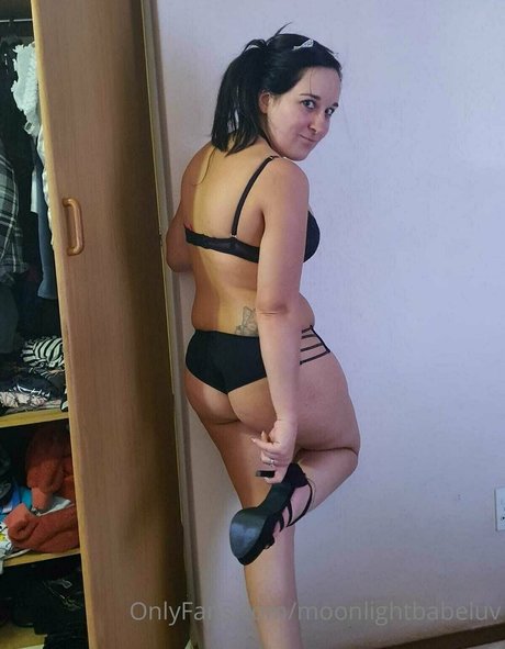 moonlightbabeluv free model gallery