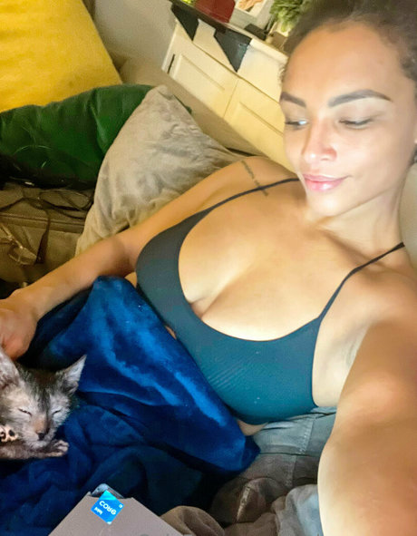 licking pussy onlyfans hot porn image