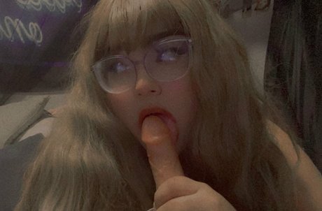 lovergirllynn nude actress picture