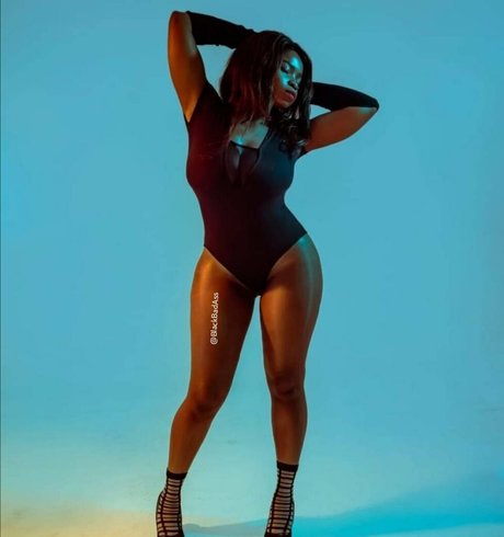 raven onlyfans sexy naked pics