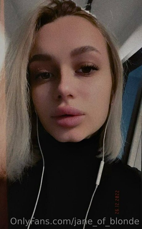 jane of blonde star naked photo