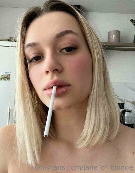 jane of blonde top pornstar img