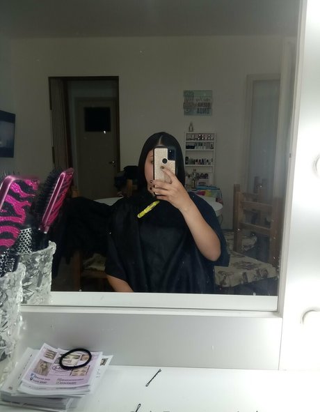 prisuarezx erotic star photos