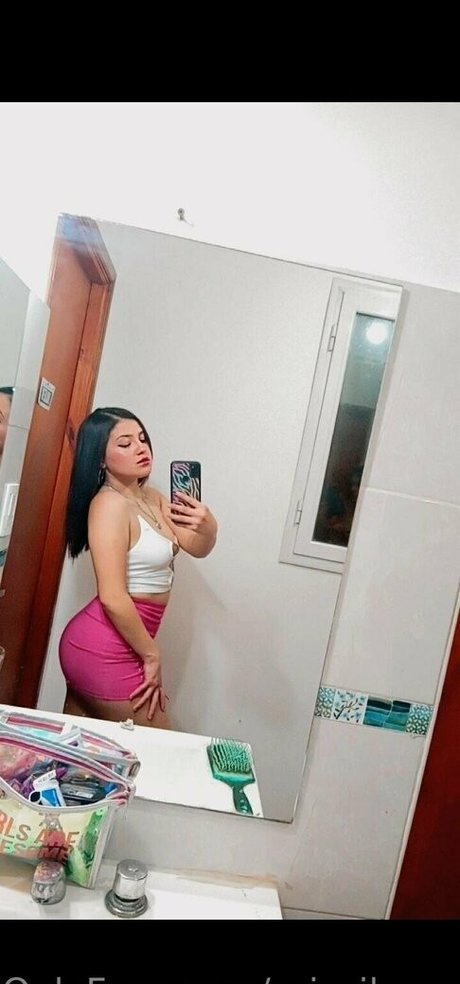 prisuarezx adult actress image