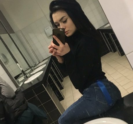 kiramoonlight pretty pornstar img